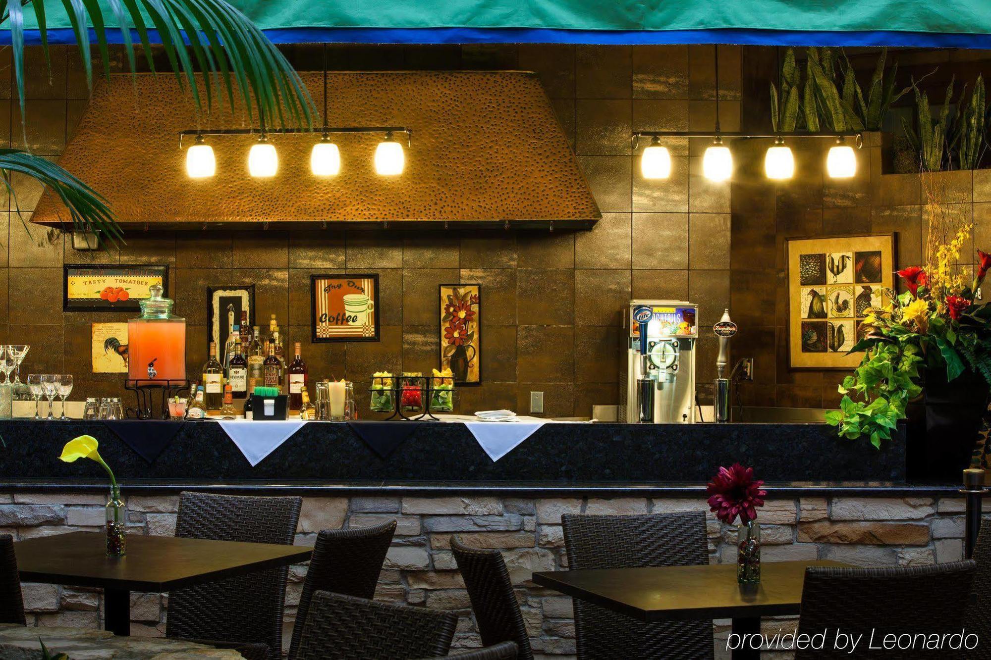 Embassy Suites San Antonio Northwest I-10 Restaurant photo